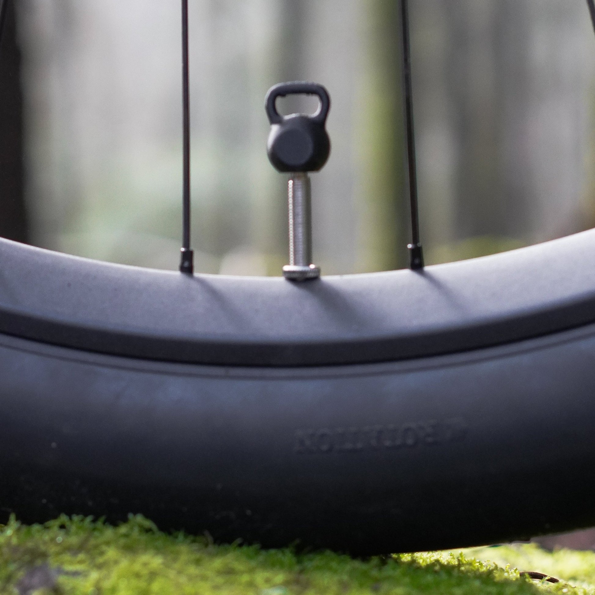 Kettlebell | Capsterpiece Ventilkappe - Anania's Shop